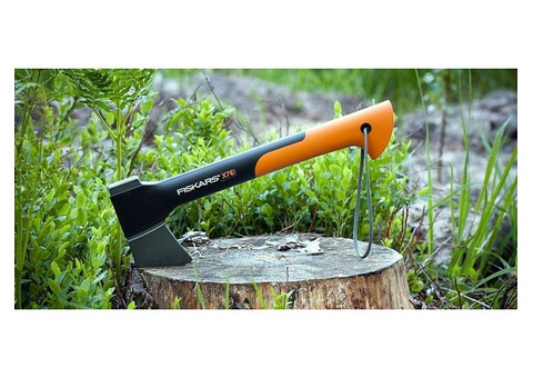 Набор Fiskars 129048 Топор универсальный X7 с точилкой