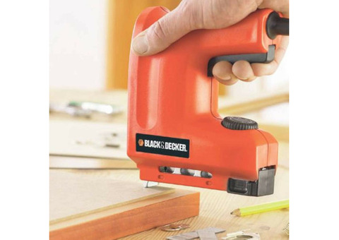 Степлер электрический Black+Decker KX418Е 1500 Вт