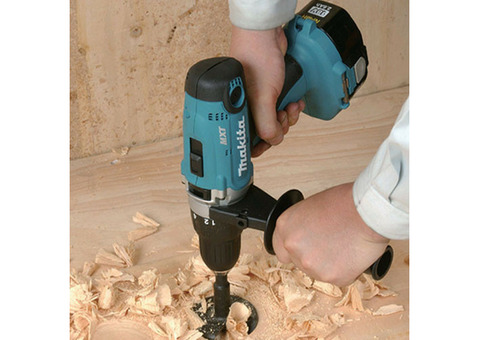 Дрель-шуруповерт аккумуляторная Makita 6349 DWDE