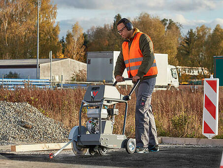 Нарезчик швов бензиновый Wacker Neuson MFS 1350