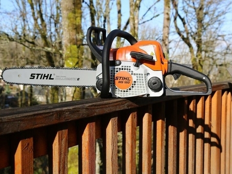 Бензопила Stihl 180: Stihl: Сэкономьте с нашим специальным предложением!