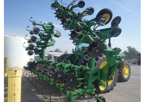 Культиватор БУ John Deere 875 16R-30″ (Джон Дир 875)