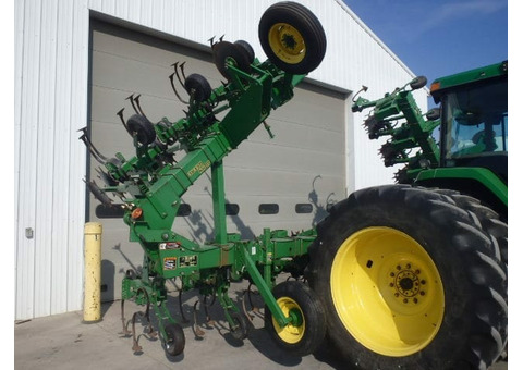 Культиватор БУ John Deere 875 16R-30″ (Джон Дир 875)