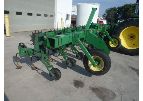 Культиватор БУ John Deere 875 16R-30″ (Джон Дир 875)