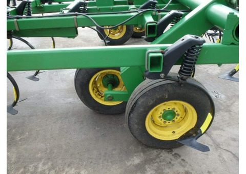 Культиватор John Deere 980 25′