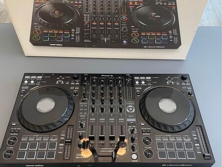 Pioneer OPUS-QUAD, Pioneer XDJ-RX3, Pioneer XDJ-XZ, Pioneer DJ DDJ-FLX10, Pioneer DDJ-1000SRT, Pioneer DDJ-REV7, Pioneer CDJ-3000, Pioneer DJ DJM-A9 , Pioneer CDJ-2000NXS2, Pioneer DJM-900NXS2, Pioneer DJM-V10-LF, Pioneer DJM-S11, Denon DJ Prime 4+