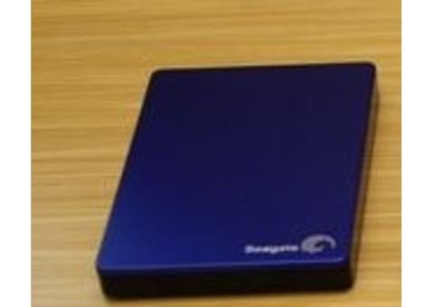 Внешний жесткий Seagate 2Тб новый!